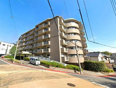 Spacious 3LDK Corner Apartment in Higashiyama, Kitakyushu — Image 3, Yahatahigashi, Fukuoka