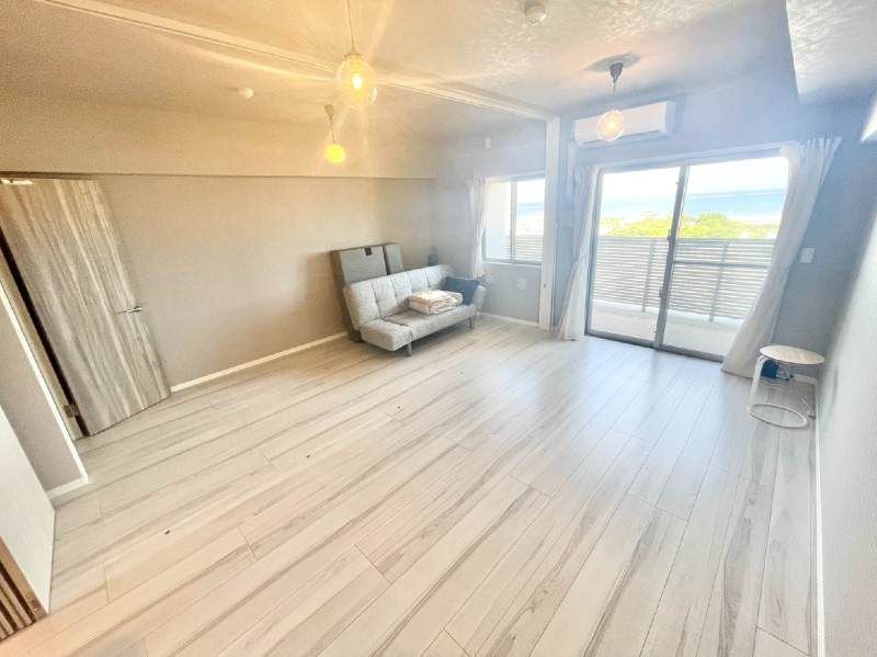 High-Floor 1LDK with Ocean View in Naha, Okinawa - Thumbnail 4