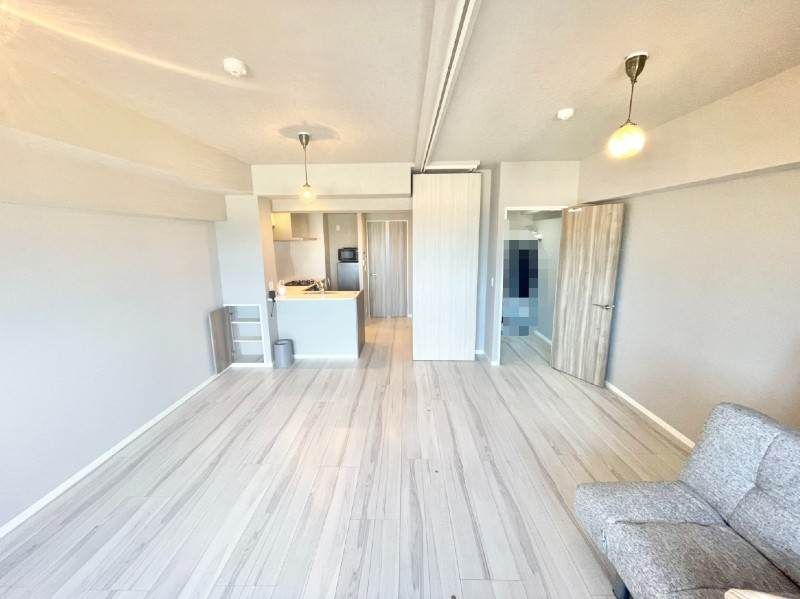 High-Floor 1LDK with Ocean View in Naha, Okinawa - Thumbnail 3