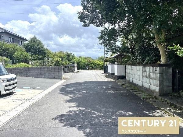 4LDK House for Sale in Numazu, Shizuoka - Thumbnail 3