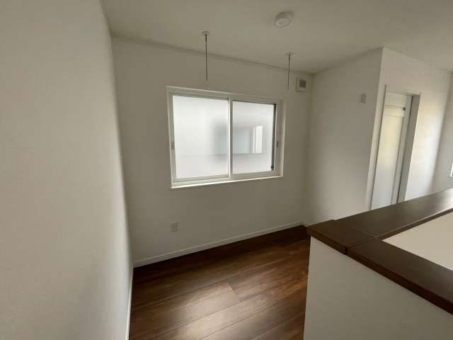 Modern 3SLDK House for Sale in Hirosaki, Aomori - 107.64 sqm - Thumbnail 4