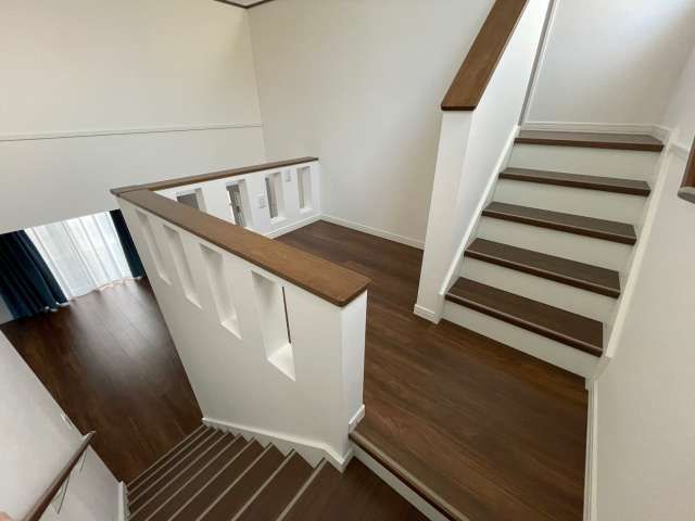 Modern 3SLDK House for Sale in Hirosaki, Aomori - 107.64 sqm - Thumbnail 2