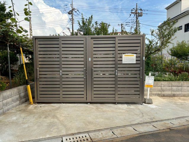 Modern 3LDK House in Yachiyo City with Rooftop Balcony - Thumbnail 2