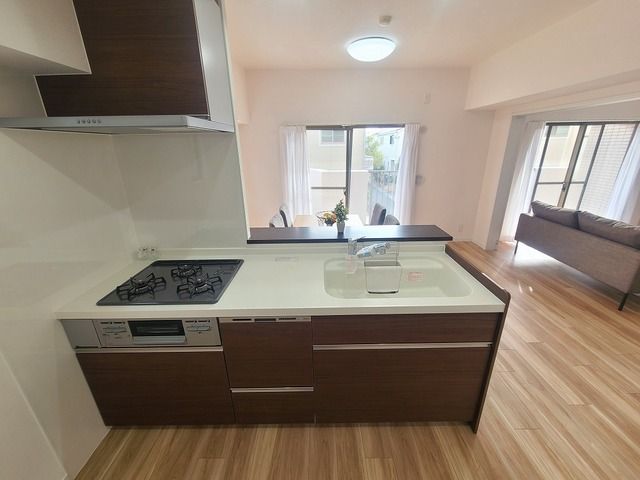 Spacious 3LDK Apartment in Kasukabe Near Takezato Station - Thumbnail 4