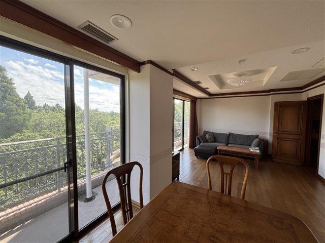 Trinity Valore 5F: 3SLDK Renovated Condo in Nagara, Chiba - Thumbnail 4