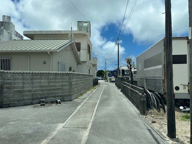 Land for Sale in Tomigusuku, Okinawa - 211.2 sqm Plot - Thumbnail 3