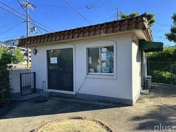 Hairaku Sugaoka Sangokan 4LDK Apartment for Sale in Kyoto - Thumbnail 2