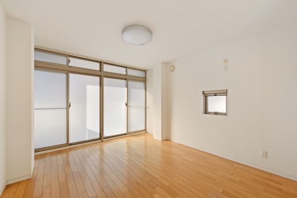 4-Storey Home with Atrium near Osu Kannon Station, Nagoya - Thumbnail 4