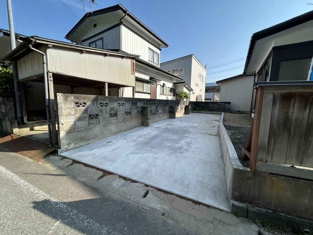 Renovated 2LDK House in Akita City with Parking - Thumbnail 2