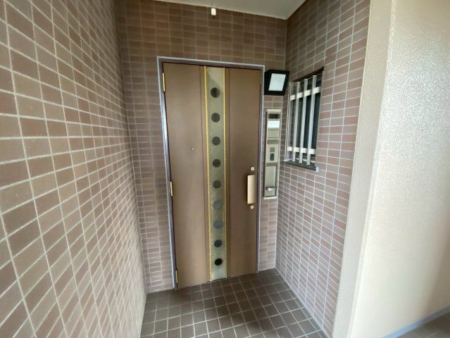 3LDK Apartment in Kitakyushu with Roof Balcony - Thumbnail 2