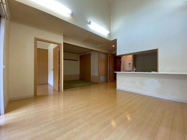 3LDK Apartment in Kitakyushu with Roof Balcony - Thumbnail 3