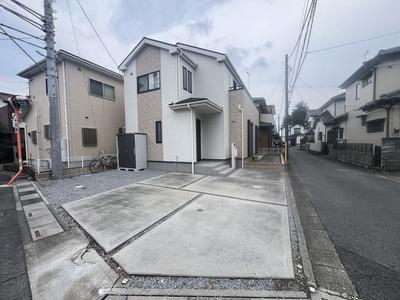 4LDK Family Home in Kounosu with Parking — Image 1, Konosu, Saitama