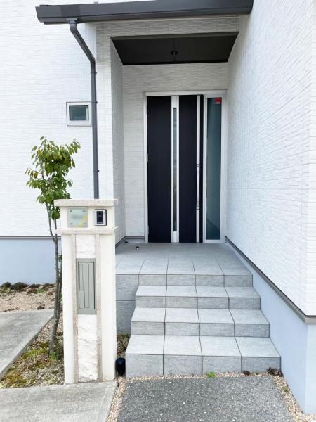 3LDK Misawa Home in Yokkaichi with Solar Power and Garage - Thumbnail 4