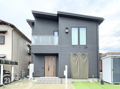 3SLDK Family Home in Kashiba with Solar Panels — Image 1, Kashiba, Nara