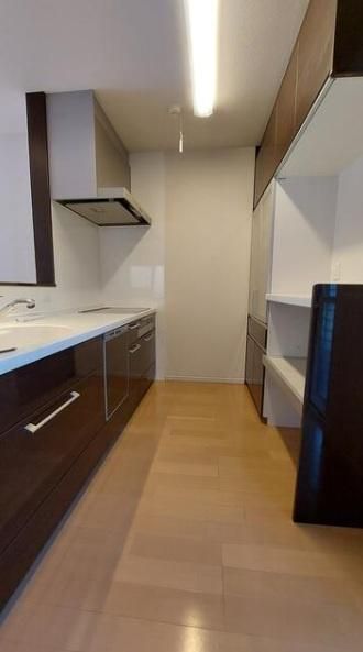 4SLDK House in Wakayama City with Solar Power System - Thumbnail 2