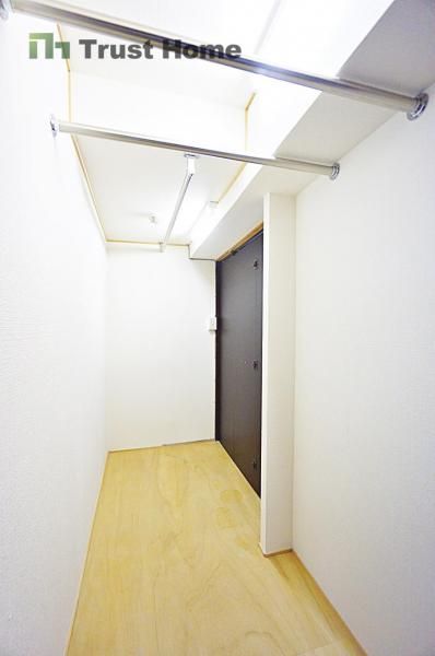 Asahi Plaza Apex Court Nishinamba 2LDK Apartment for Sale - Thumbnail 2