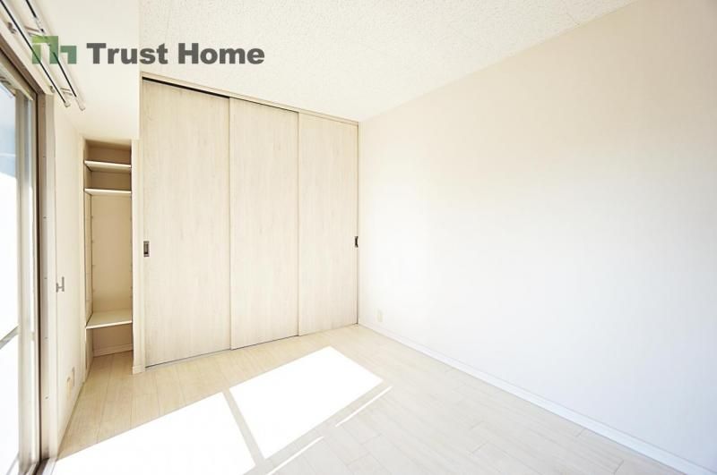 Asahi Plaza Apex Court Nishinamba 2LDK Apartment for Sale - Thumbnail 4