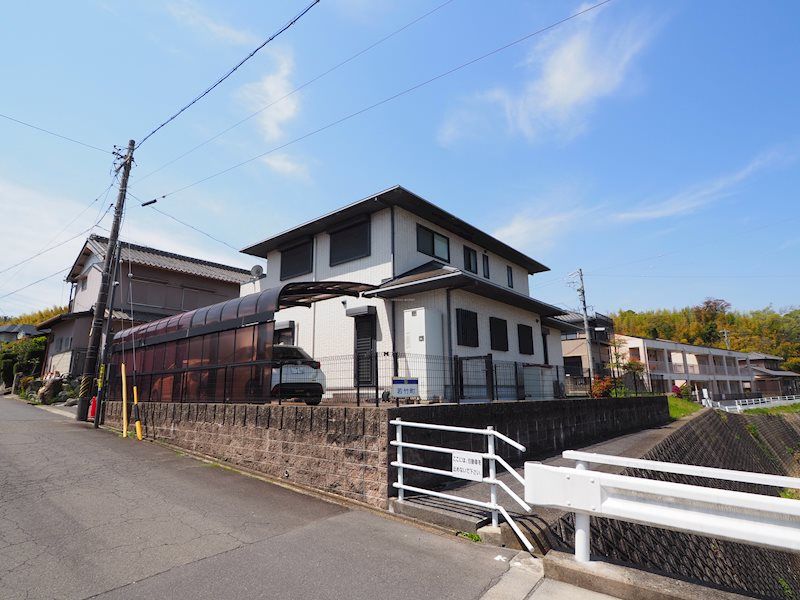 4LDK House in Kuwana with Parking for 4 Cars - Thumbnail 3