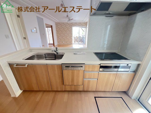 4LDK House for Sale in Himeji, Hyogo - 2010 Build - Thumbnail 2