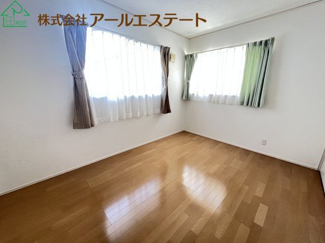 4LDK House for Sale in Himeji, Hyogo - 2010 Build - Thumbnail 4