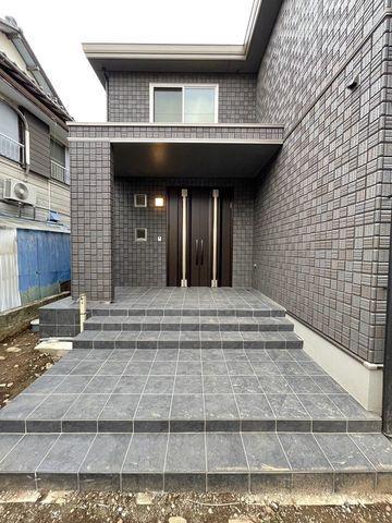Spacious 4SLDK House in Numazu with Parking — Image 1, Numazu, Shizuoka