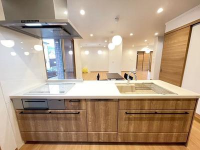 Spacious 4SLDK House in Numazu with Parking — Image 3, Numazu, Shizuoka