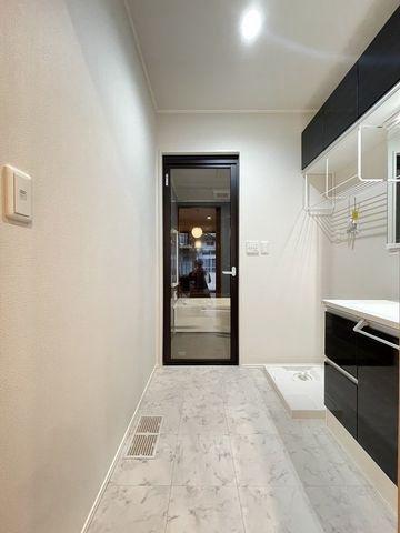 Spacious 4SLDK House in Numazu with Parking — Image 4, Numazu, Shizuoka