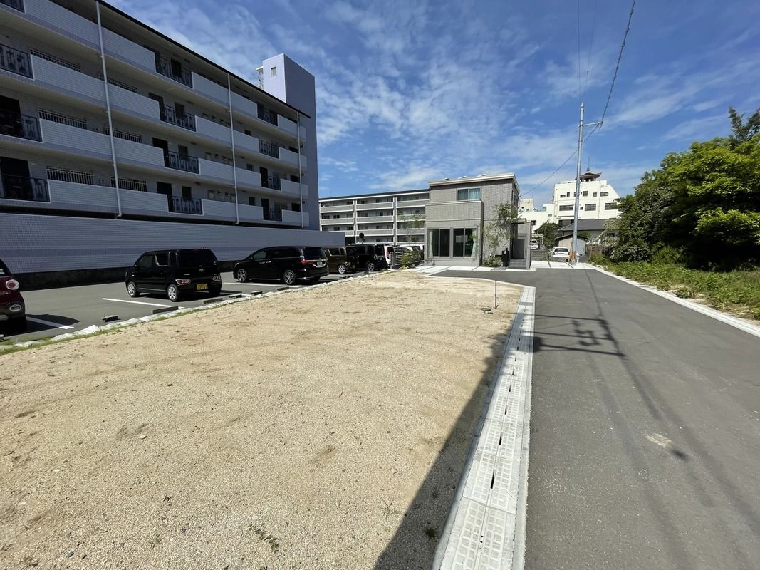 Land for Sale with Construction Conditions in Kure, Hiroshima - Thumbnail 3