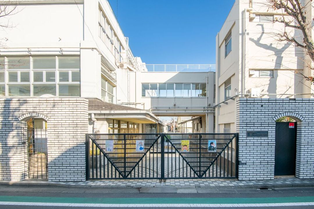 Land for Sale in Jiyugaoka, Meguro, Tokyo - City Garden Plot - Thumbnail 4
