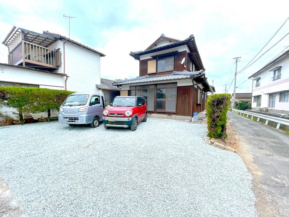 Renovated 4LDK House in Saga City with Garden and Parking - Thumbnail 3