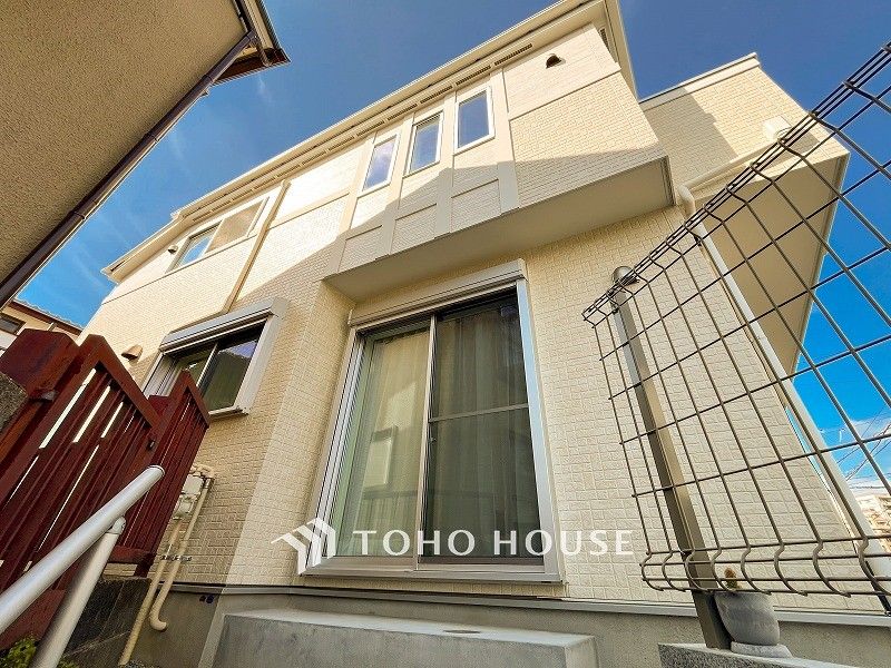 Modern 3LDK House with Underground Parking in Yokohama Minami Ward - Thumbnail 3