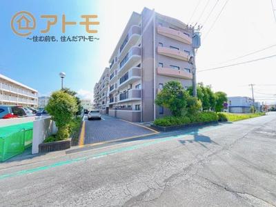 4LDK Apartment near Ōoka Station in Numazu — Image 1, Numazu, Shizuoka