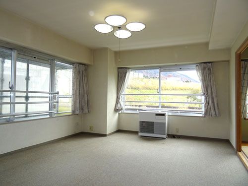 1LDK Apartment for Sale in Yuzawa, Niigata - 60 sqm - Thumbnail 2