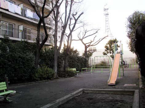 4LDK Family House in Atsugi with 103.5 sqm Space - Thumbnail 2