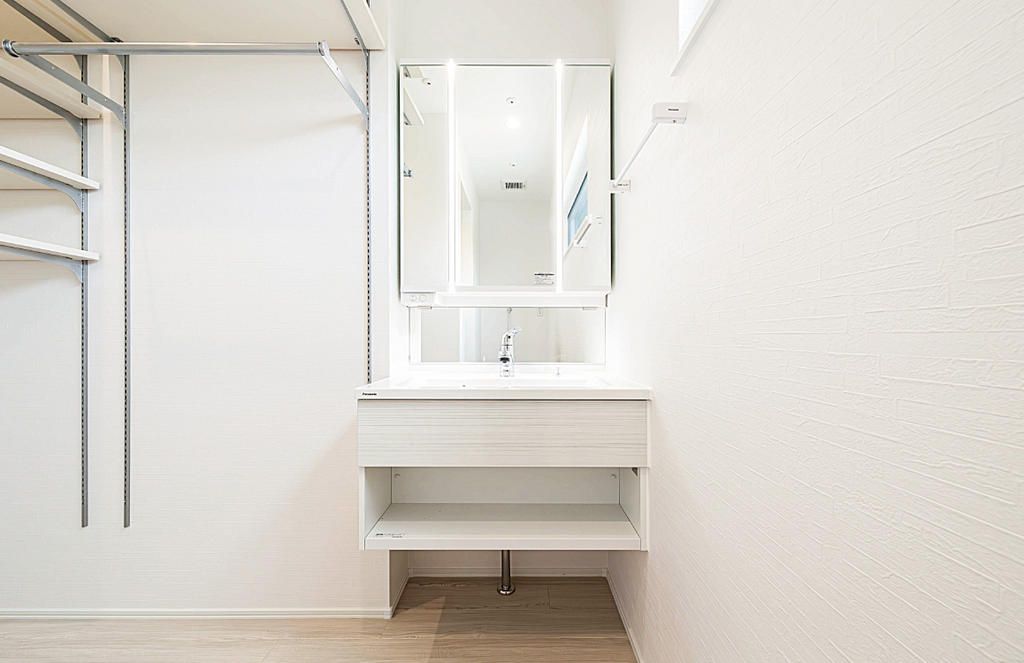 New 3SLDK House with River Views in Kanazawa's Tai-machi - Thumbnail 4