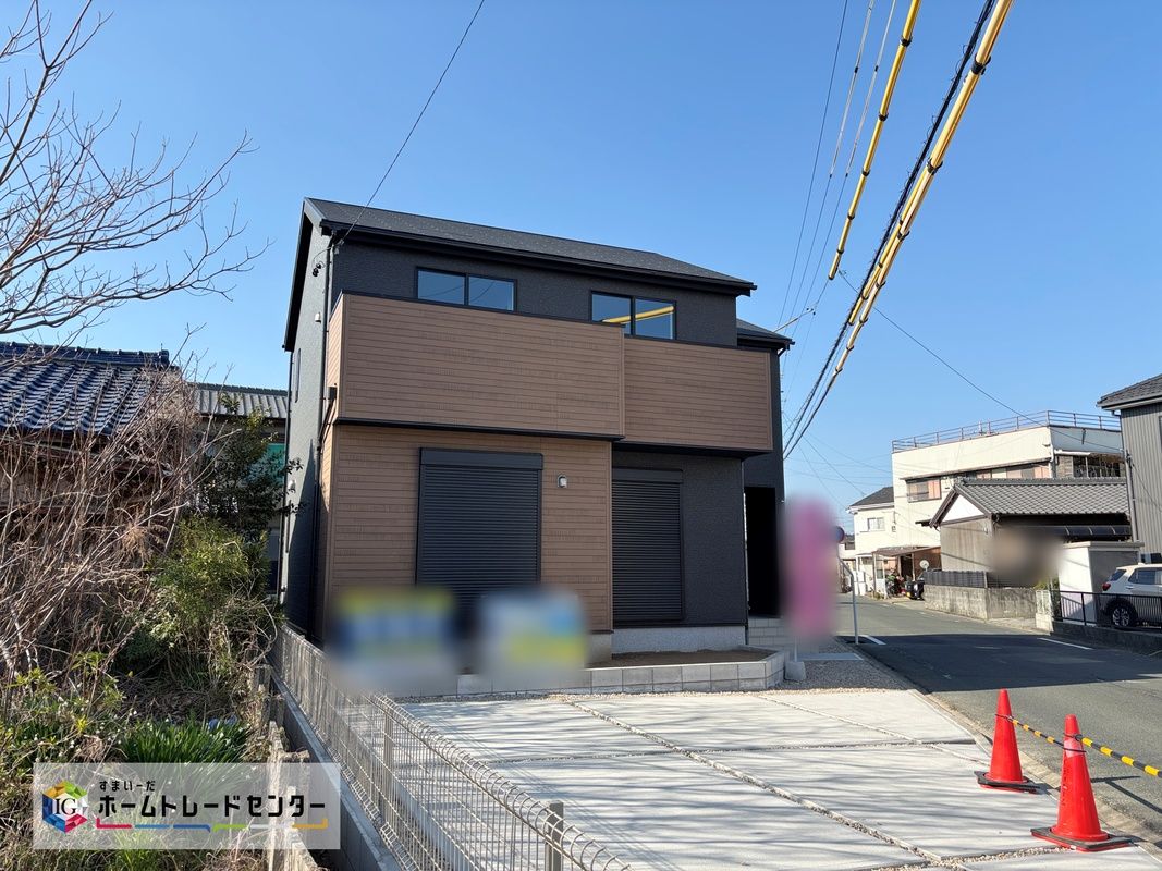New 5LDK House with Roof Balcony for Sale in Toyokawa, Aichi - Thumbnail 2