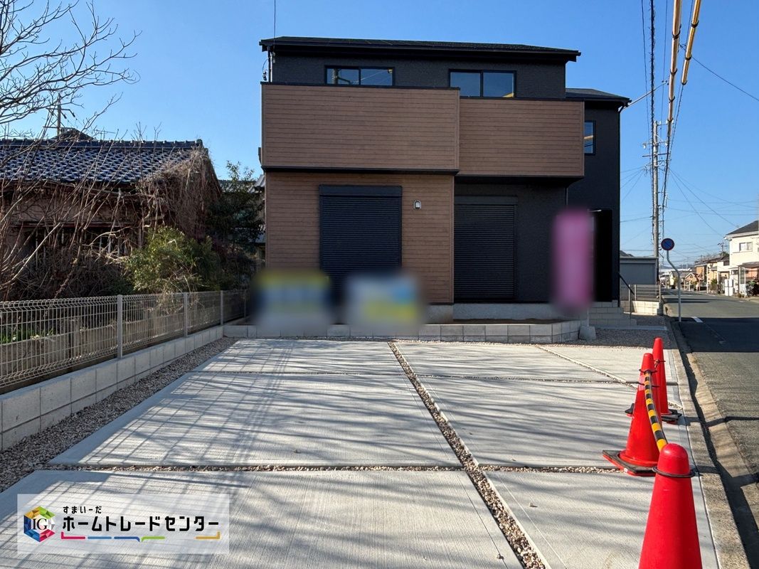 New 5LDK House with Roof Balcony for Sale in Toyokawa, Aichi - Thumbnail 3