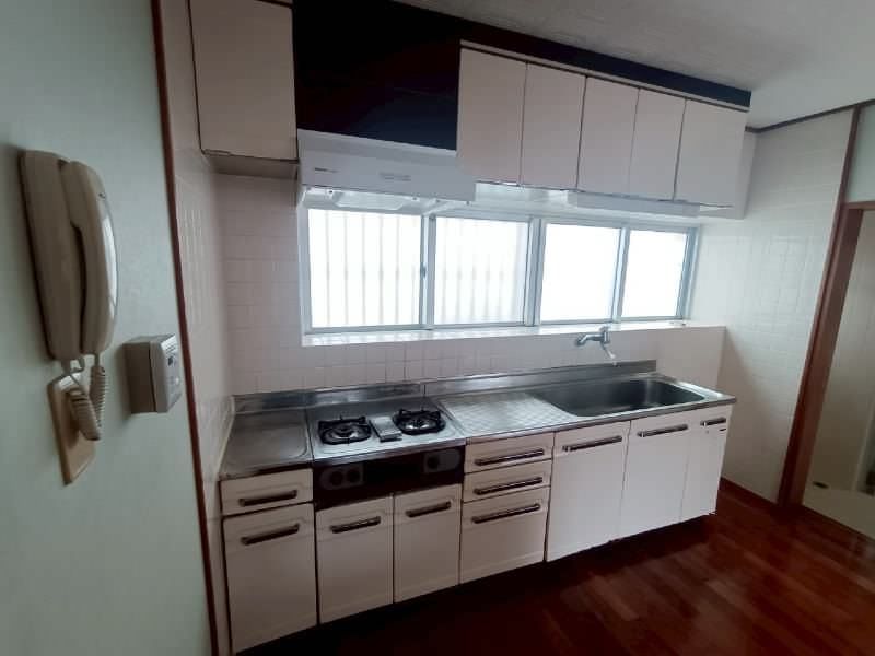 4LDK Detached House in Haebaru, Okinawa | Quiet Neighborhood - Image 1