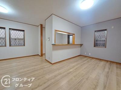 Renovated 4LDK House with Parking in Yamatotakada, Nara — Image 1, Yamatotakada, Nara