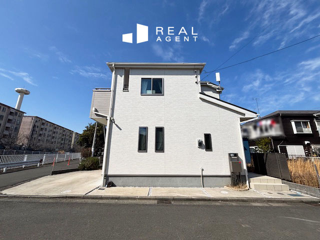 3LDK house in Yokohama with south-facing balcony near Tsurugamine - Thumbnail 2