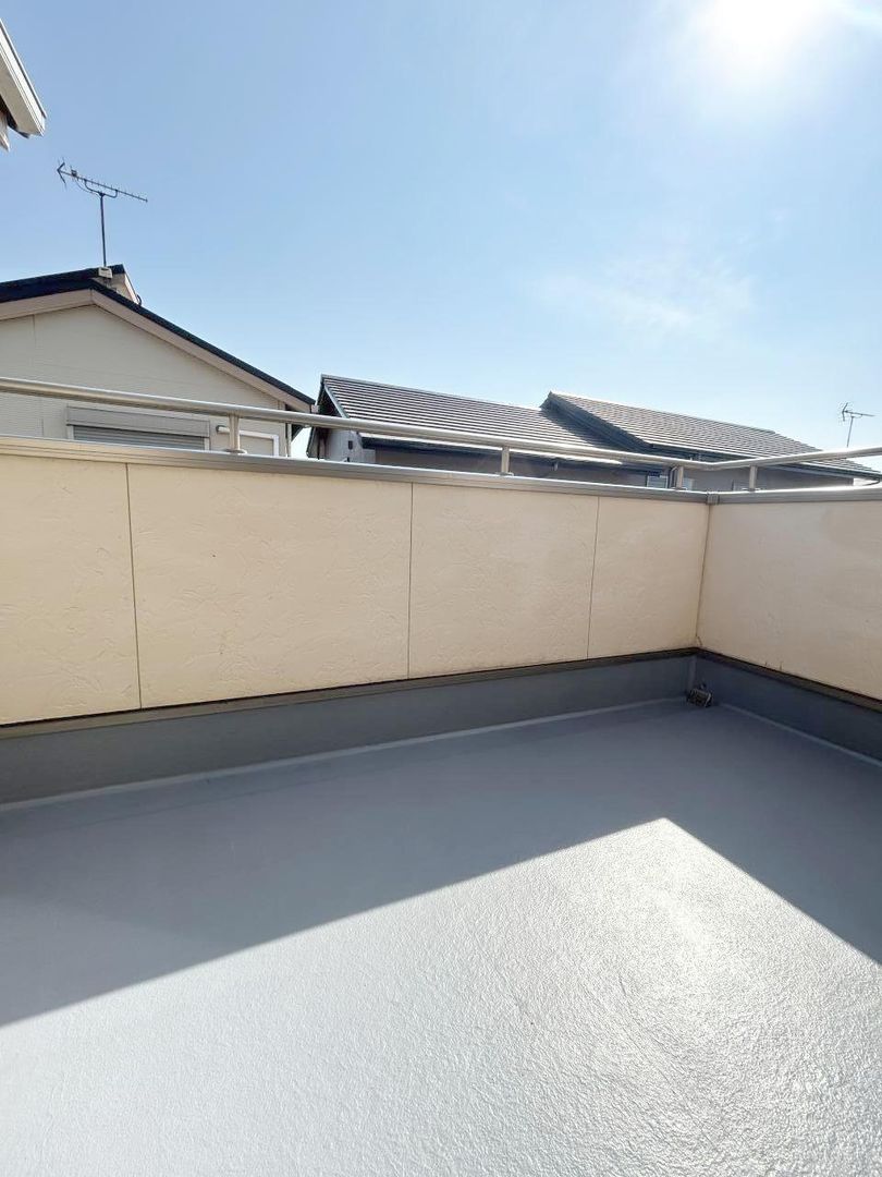 3LDK House in Kakogawa with Spacious Living Room and 2025 Renovations - Thumbnail 3
