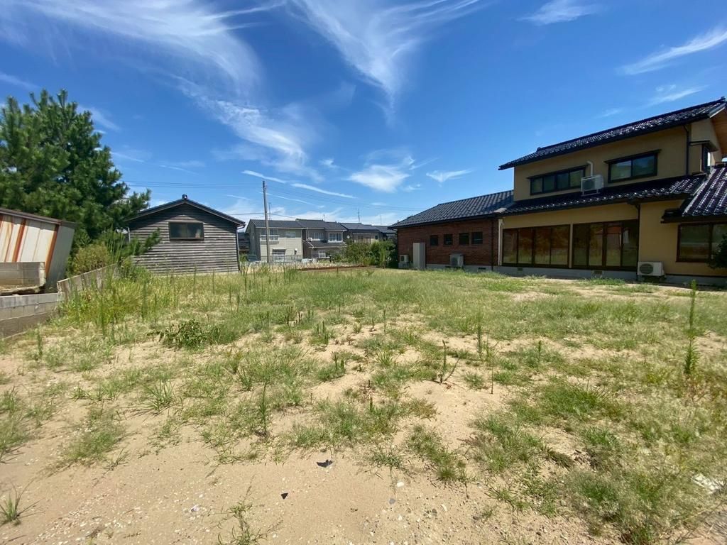 110-Tsubo Land Plot for Sale in Uchinada, Ishikawa | No Building Conditions - Thumbnail 4