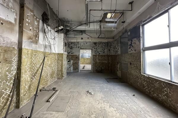 Renovated 2LDK with Shop Space in Atami Commercial District - Thumbnail 2