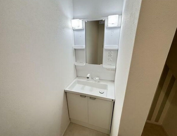 Renovated 3LDK house in central Kumamoto near tram line - Thumbnail 4
