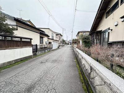 [Homes] Used detached house (Property number: 0147170-0000035) 22 minutes walk from Shibata Station on the JR Uetsu Main Line (Shibata City) — Image 2, Shibata, Niigata