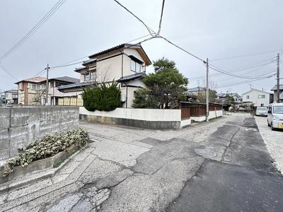 [Homes] Used detached house (Property number: 0147170-0000035) 22 minutes walk from Shibata Station on the JR Uetsu Main Line (Shibata City) — Image 1, Shibata, Niigata