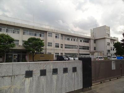 4SLDK House in Isezaki with 3 Parking Spaces — Image 4, Isesaki, Gunma