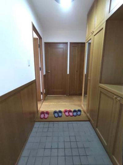 3LDK Apartment in Nisshin with Renovated Interiors — Image 2, Nisshin, Aichi