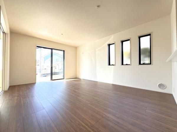 New 4LDK House for Sale in Utsunomiya, Tochigi - Thumbnail 3