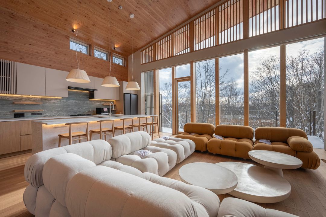 Grand Tsuru Niseko Villa A - Luxury 4-Bed House in Soga - Thumbnail 2